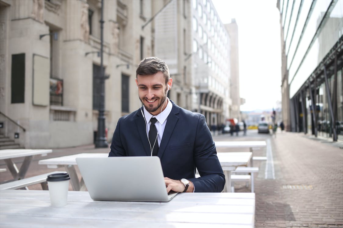 Explaining Frictionless Payment And Its Impact on Digital Business
