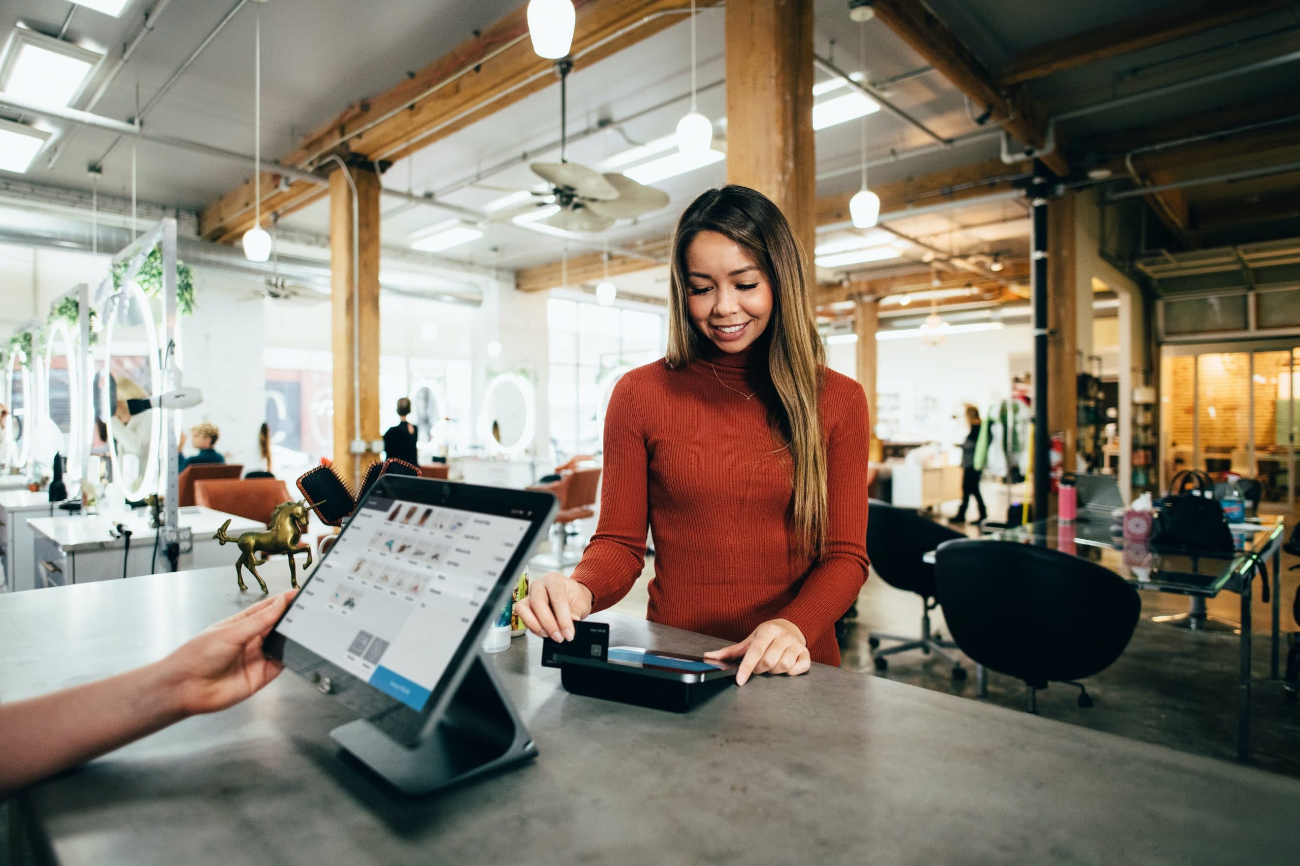 How to Calculate Customer Acquisition Cost And Minimize Expenses